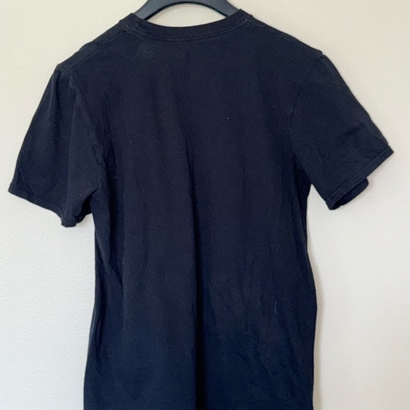 Jean-Michel Basquiat Black Dinosaur King Short Sleeve, Size Medium - Picture 3 of 3